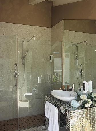 M Glamour Hotel